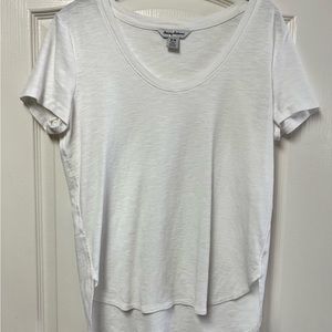 Tommy Bahama women’s white tee shirt